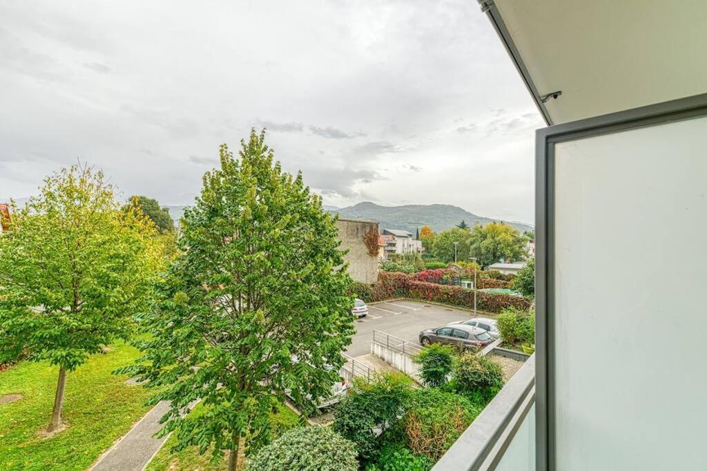 Bel Appartement-Garage Prive-Balcon-Wifi Fibre Rhut Exterior photo
