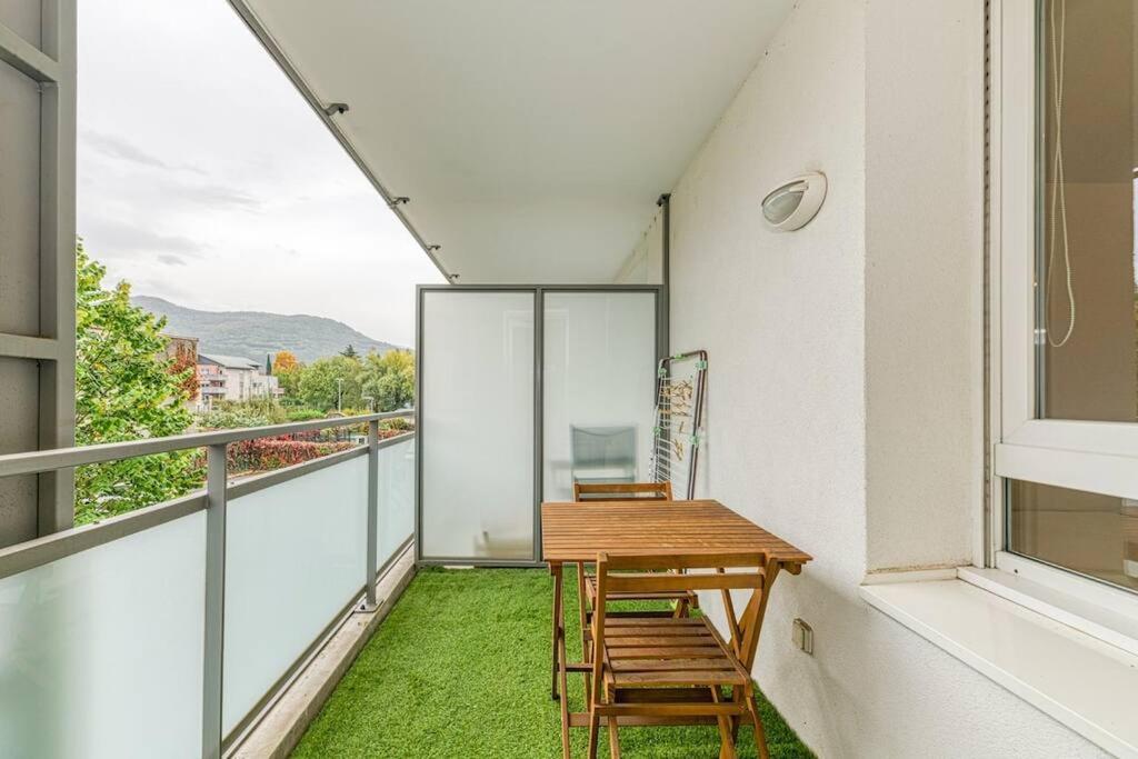 Bel Appartement-Garage Prive-Balcon-Wifi Fibre Rhut Exterior photo